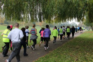 Runners in the Harriers' Autumn River Run